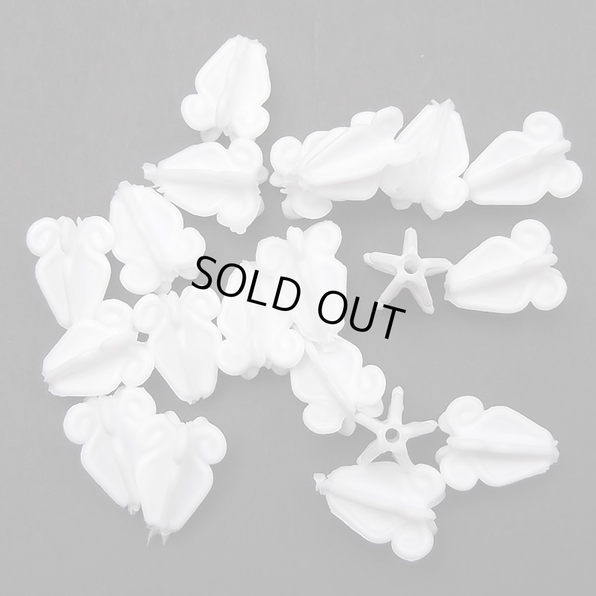 画像2: クラウンフラワー部材≪プラスティック製ビーズ形状≫白色（20個1セット） (2)