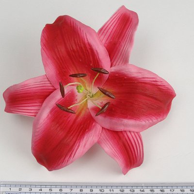 画像1: カサブランカ（ユリ）中心赤色（ふち薄い赤色）造花ウレタンフォームフラワー花材 アウトレットSale