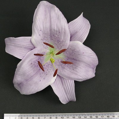 画像1: カサブランカ（ユリ）薄い紫色（グレー系）造花ウレタンフォームフラワー花材 アウトレットSale
