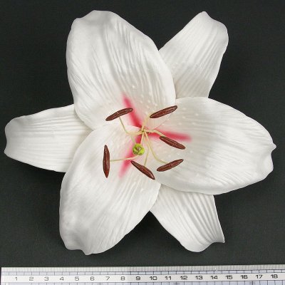 画像1: カサブランカ（ユリ）白色（中心赤色）造花ウレタンフォームフラワー花材 アウトレットSale